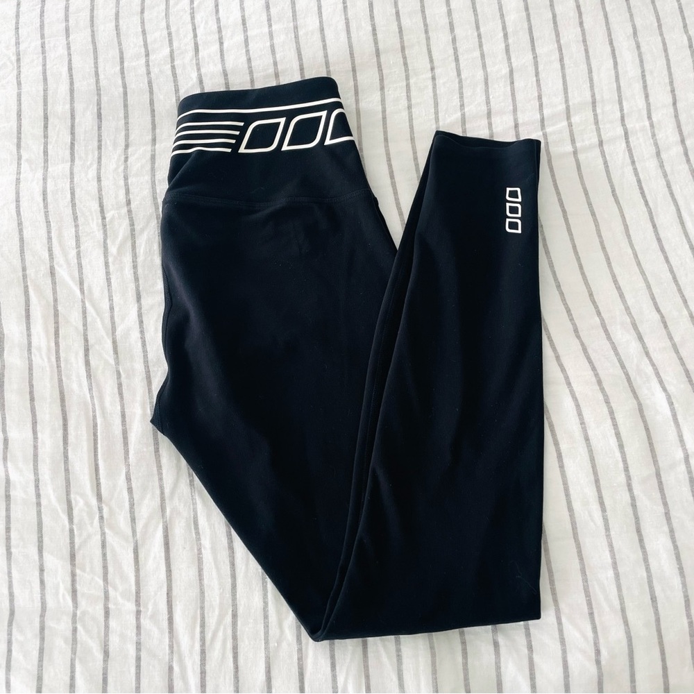 Lorna‎ Jane Stripe Core Leggings S